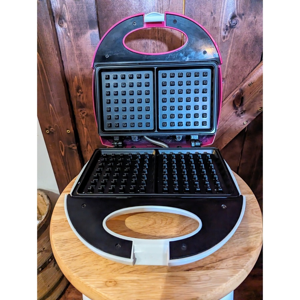 Vintage George Foreman Waffle Maker Nonstick GFW0036PT Pink Retro Kitchen Decor - Picture 3 of 13